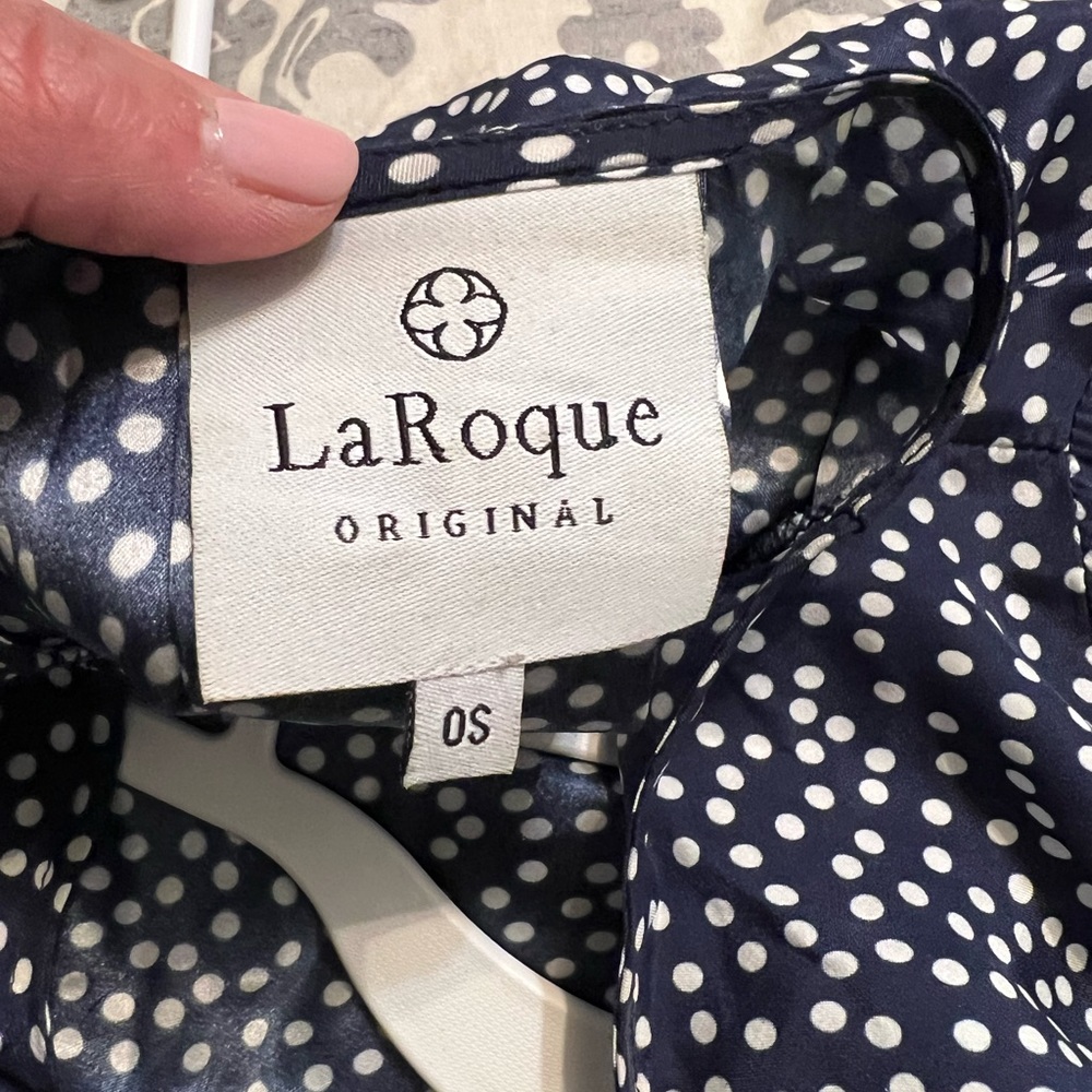 Excellent condition La Roque original silk tunic. Longer in back than front.